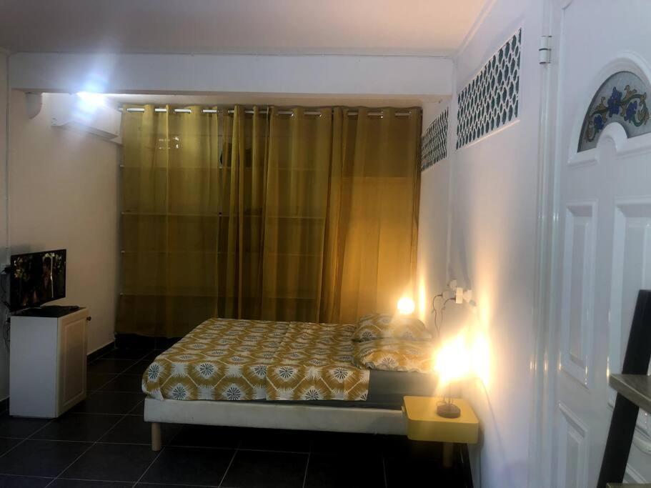 Studio Cosy Avec Piscine Saint-Joseph Ngoại thất bức ảnh